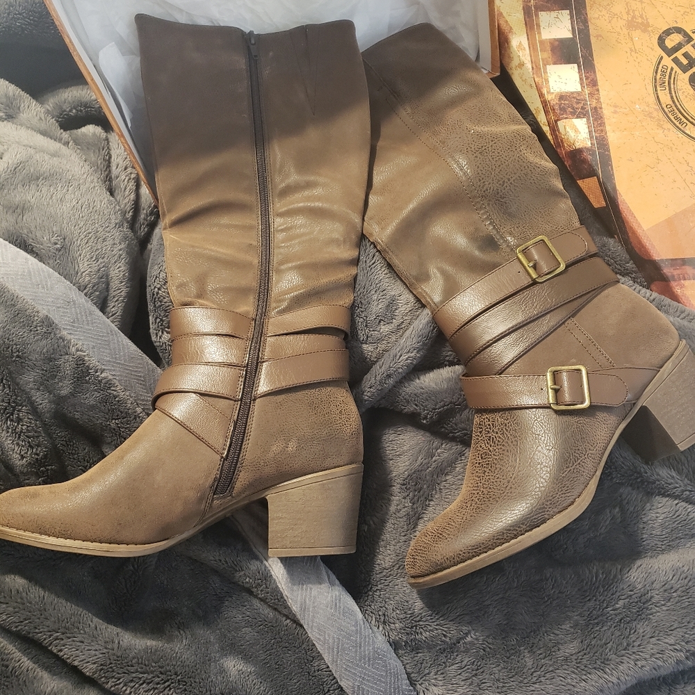 Unr8ted tall boots